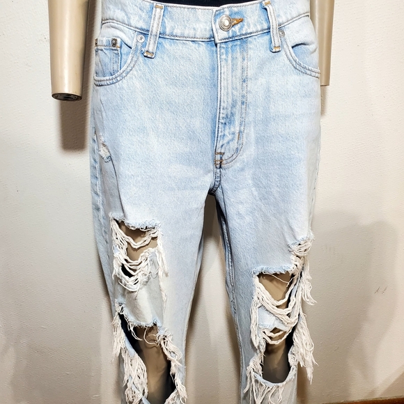 Aeropostale Light Blue Distressed Women's Jeans - Picture 3 of 5